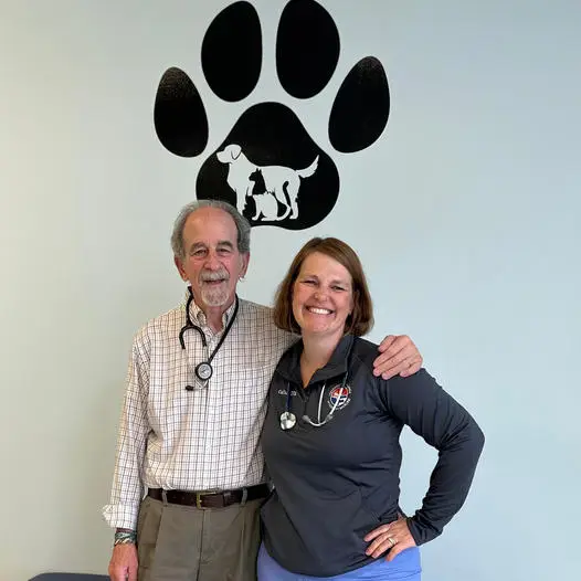 The veterinary team at Fairfax Animal Hospital in Falls Church, Virginia poses in the lobby.